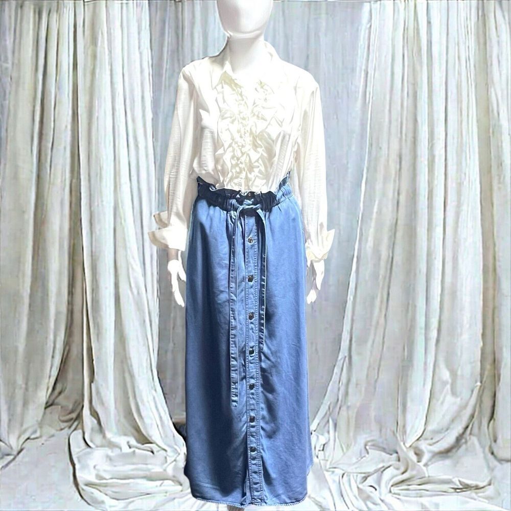 Zanana Blue Chambray Maxi‎ Skirt Size Small Peasant High Elastic Waist Buttons